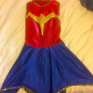 Kids Wonder Woman costume Sz M